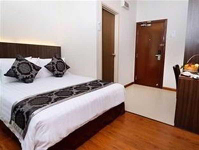 Holiday Villa Hotel & Suites Kota Bharu - Wakaf Che Yeh, Night Market Bagian luar foto