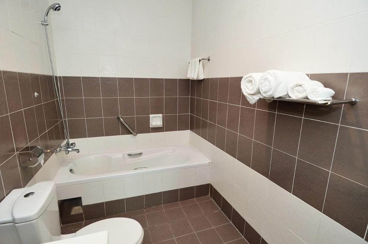 Holiday Villa Hotel & Suites Kota Bharu - Wakaf Che Yeh, Night Market Bagian luar foto